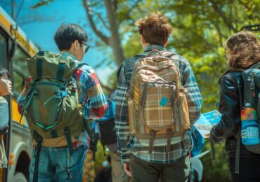 groupe d'élèves en voyage scolaire